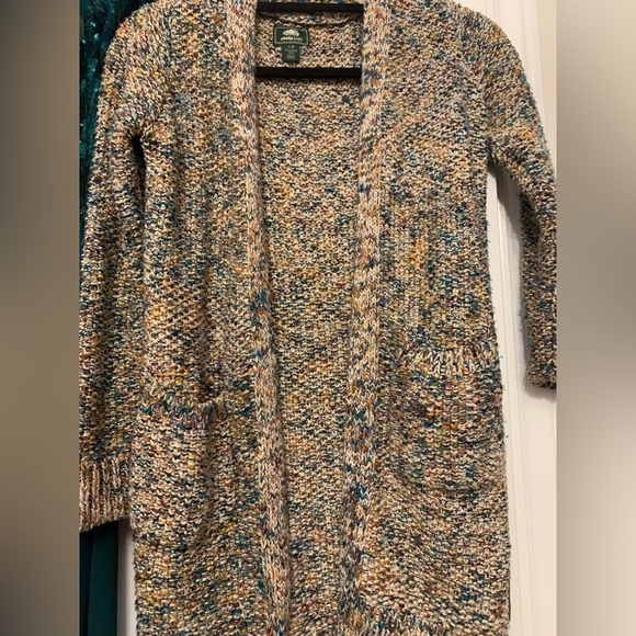 Clothes for kids (roots cardigan in size large) - Picture 1 of 3